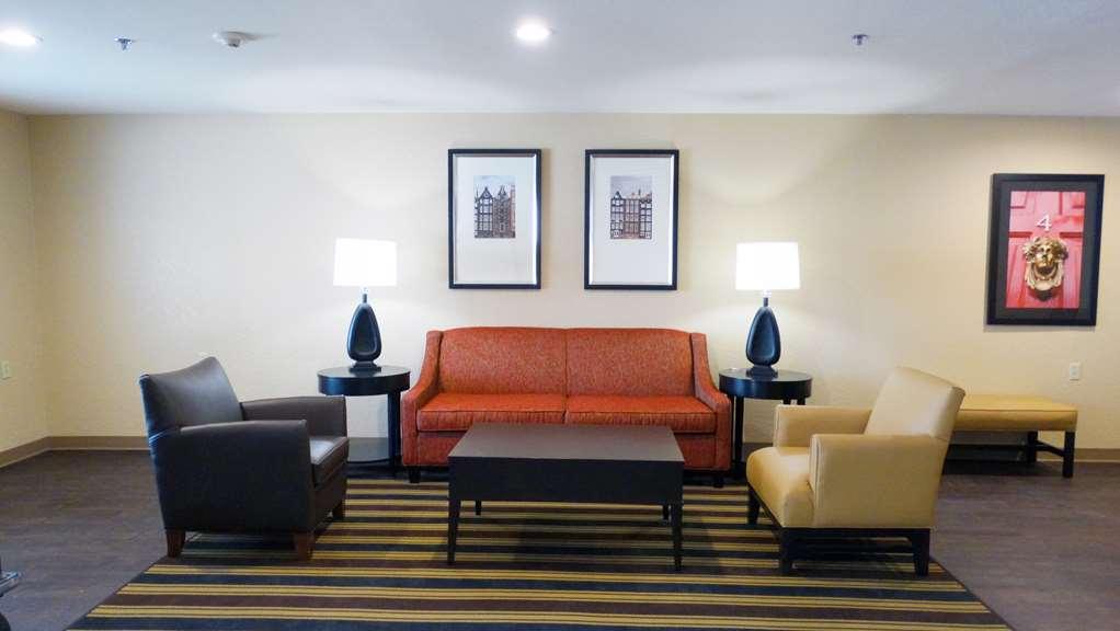 Extended America - - Six Flags Hotel Arlington