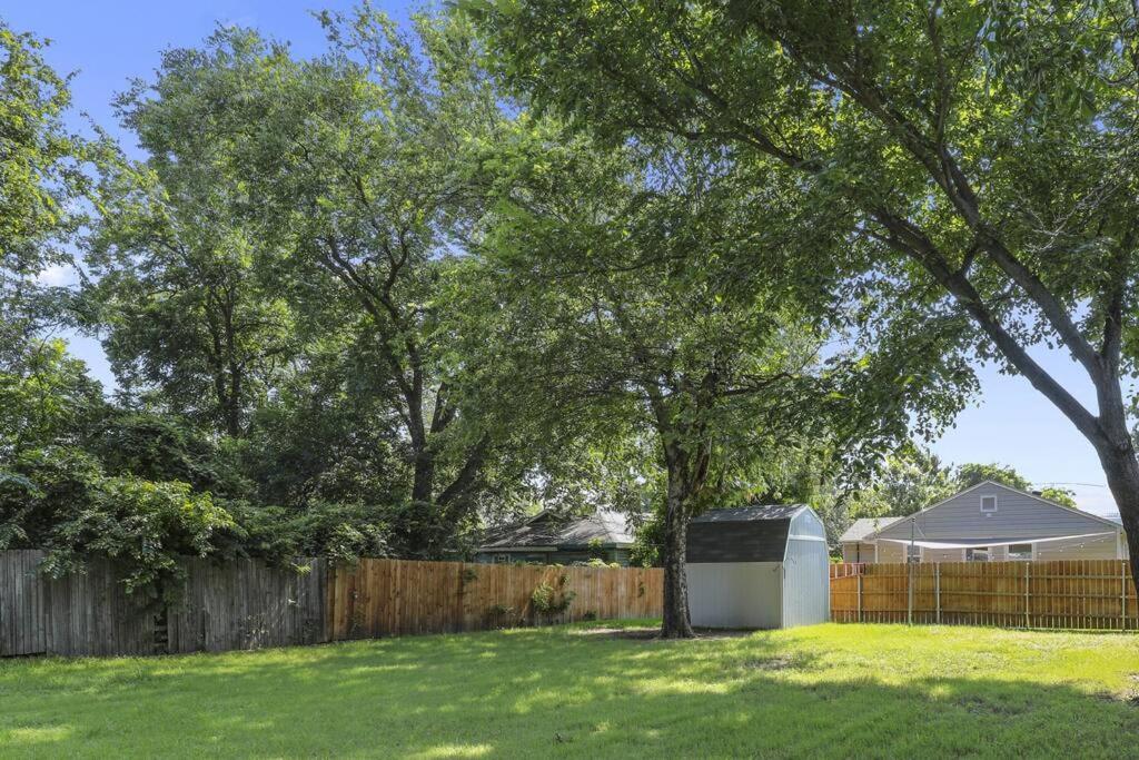 Summer Deal! Texas Rangers Near Globe Life - Cowboys, At&t * Arlington