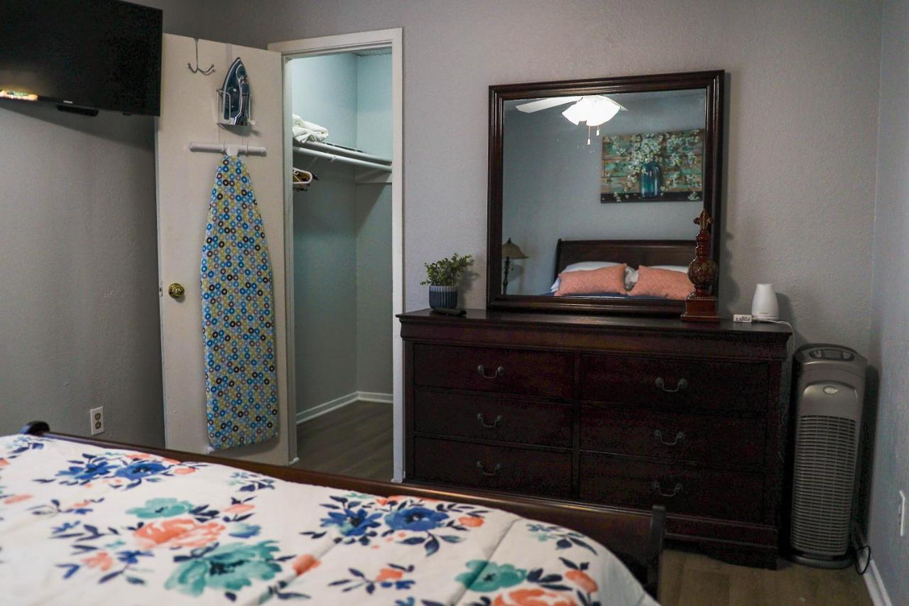 Cozy Essentials: Extended Comfort Apartment Arlington