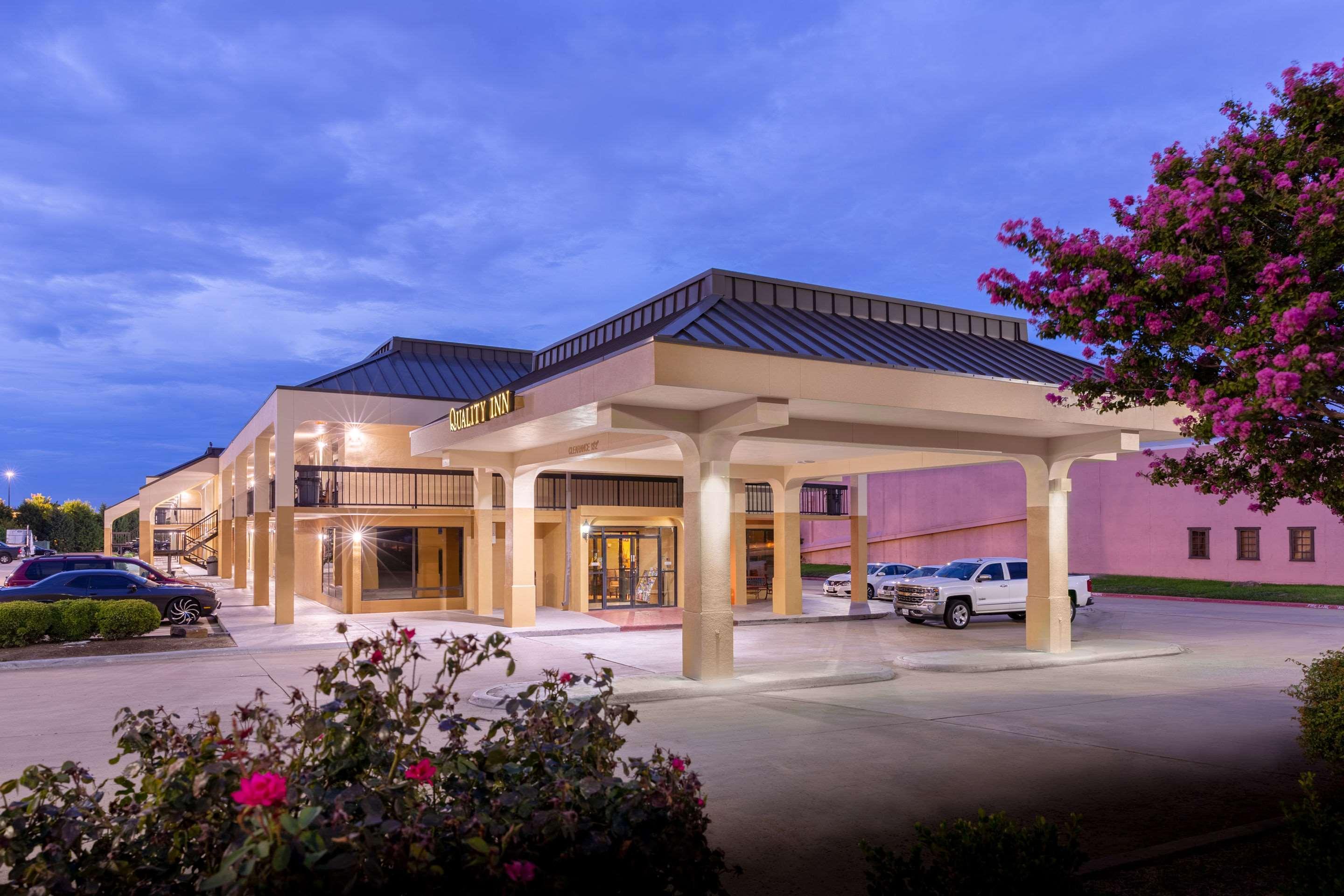 Quality At Highlands Arlington