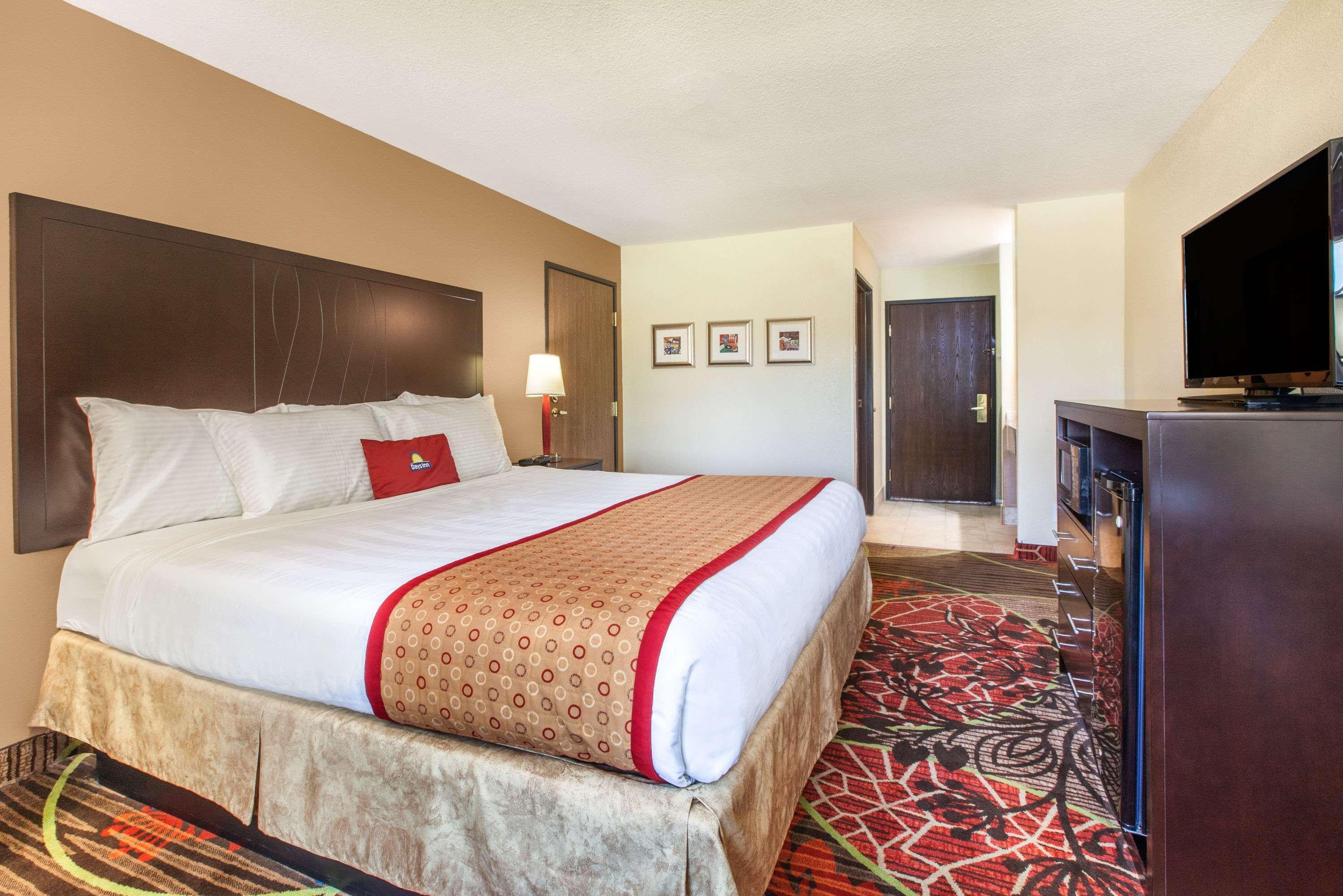 Hotel Days By Wyndham Arlington