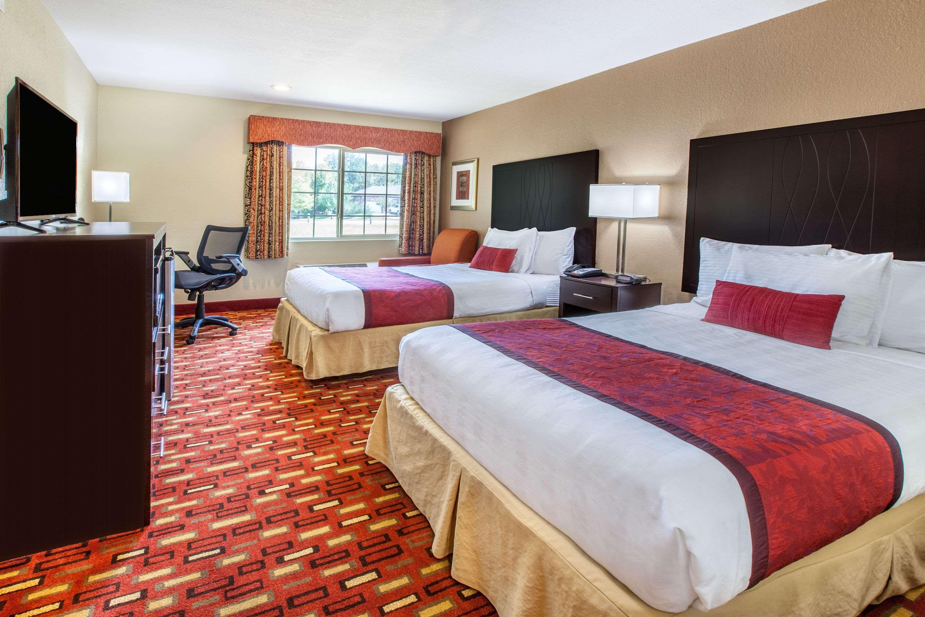 Days By Wyndham Hotel Arlington