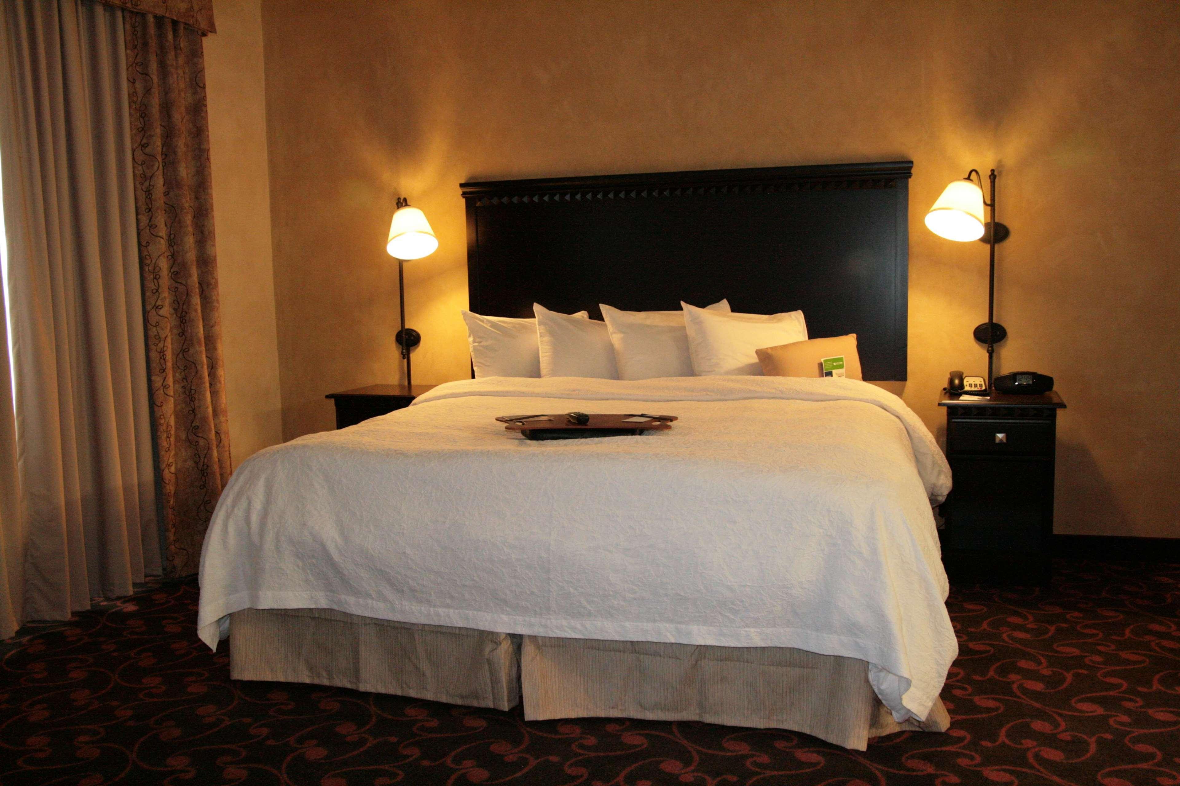 Hampton & Dallas-arlington North-entertainment District 3*