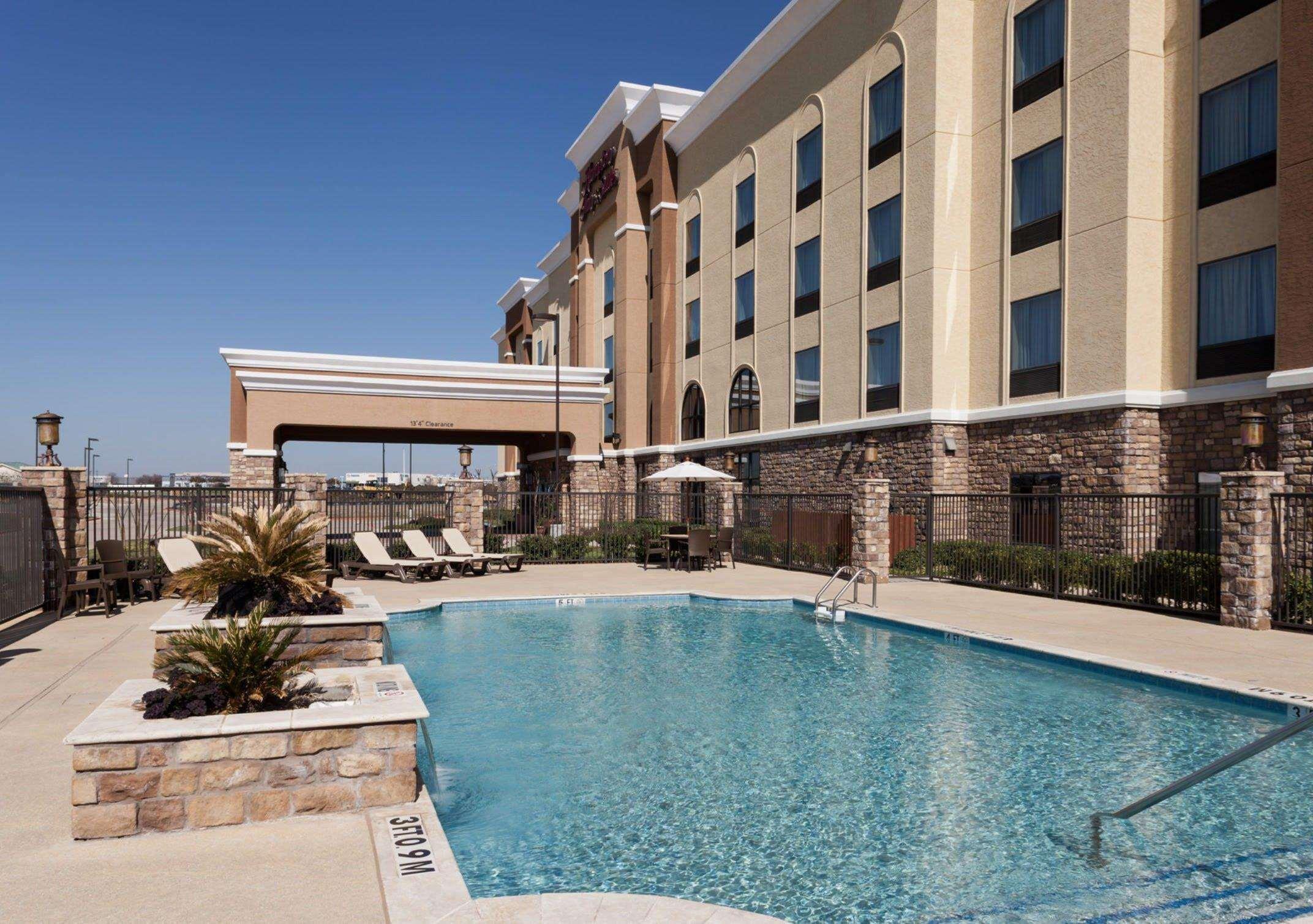 Hampton & Dallas-arlington-south 3*