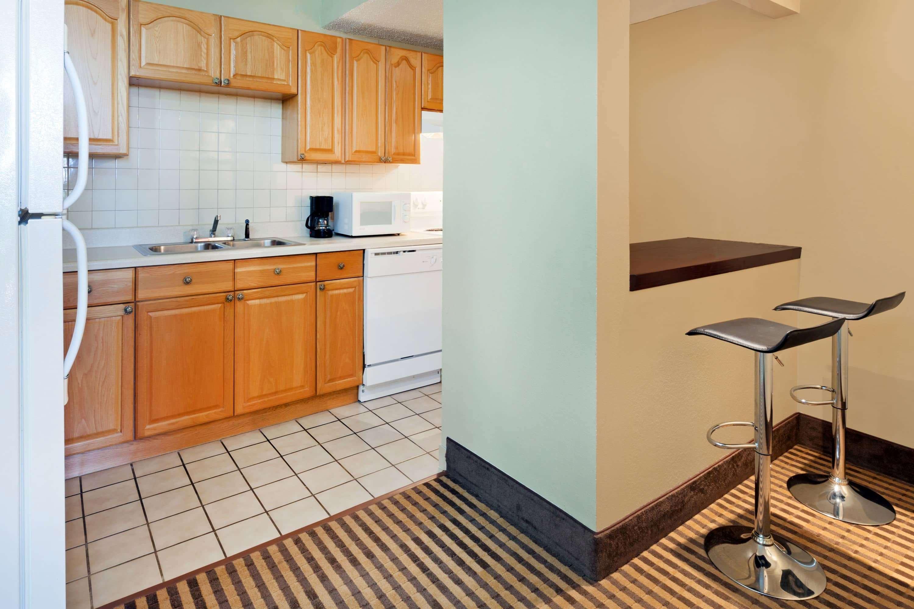 Howard Johnson By Wyndham Ballpark / Six Flags 3*