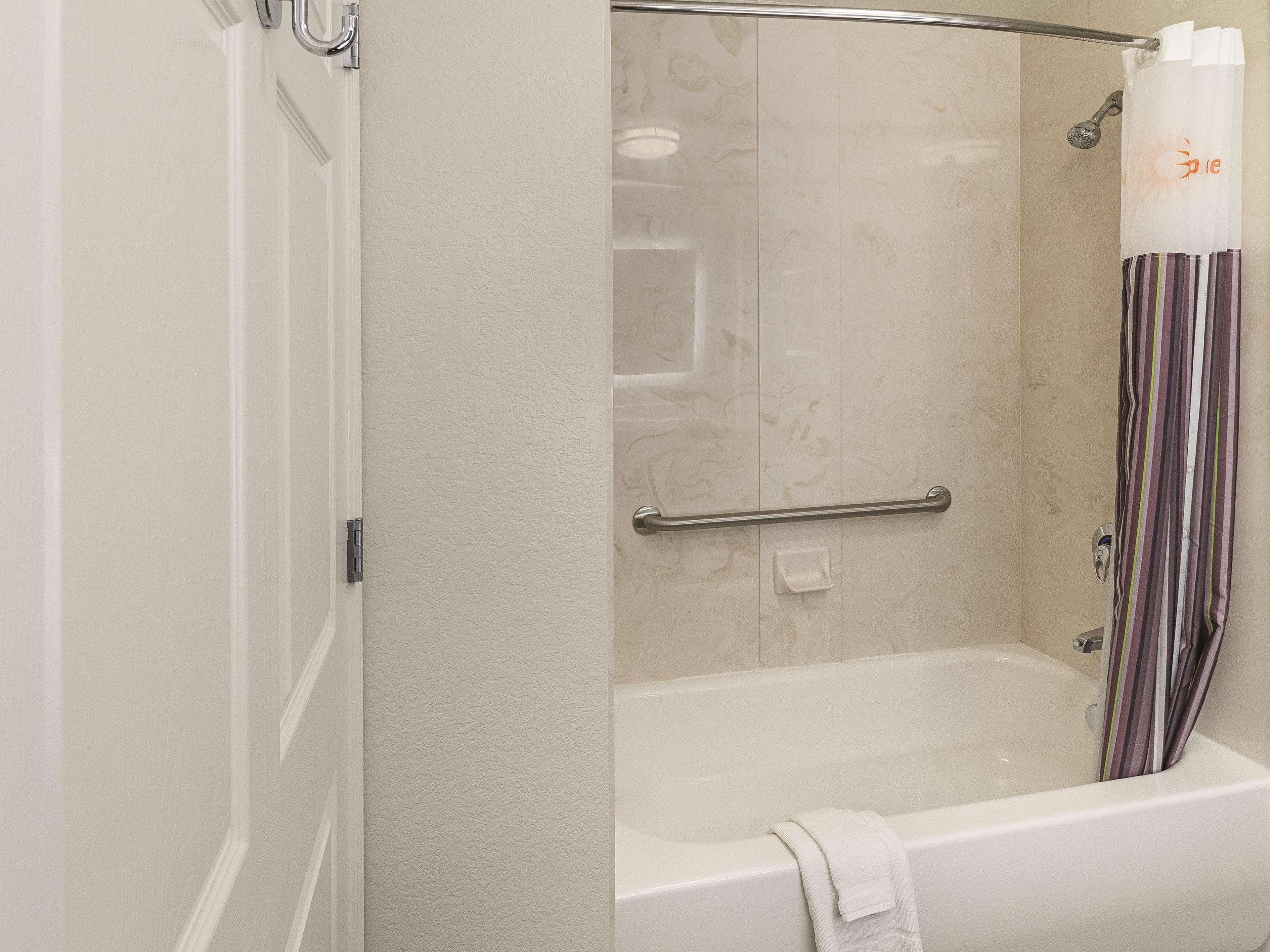 La Quinta By Wyndham North 6 Flags Dr Hotel Arlington