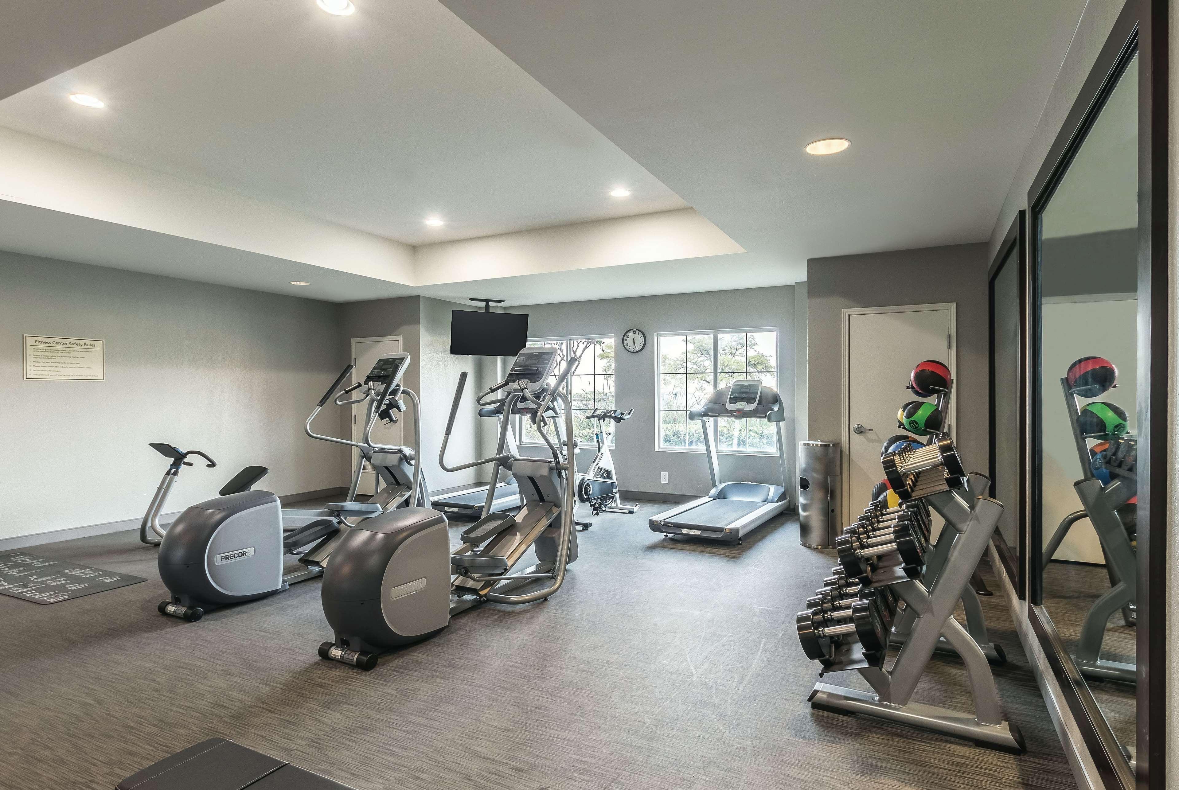 La Quinta By Wyndham North 6 Flags Dr Hotel 3*