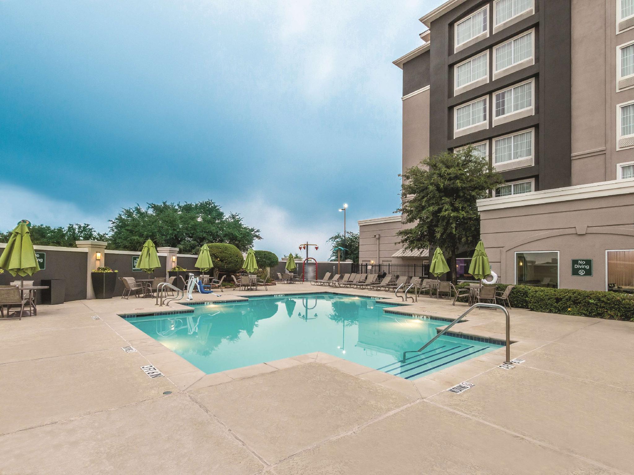 La Quinta By Wyndham North 6 Flags Dr Hotel Arlington
