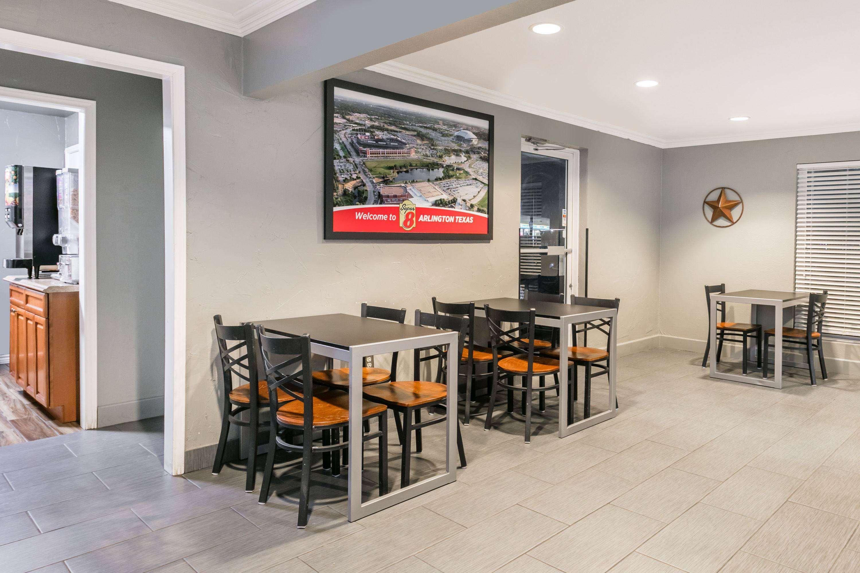 Hotel Super 8 By Wyndham Near At&t Stadium Arlington