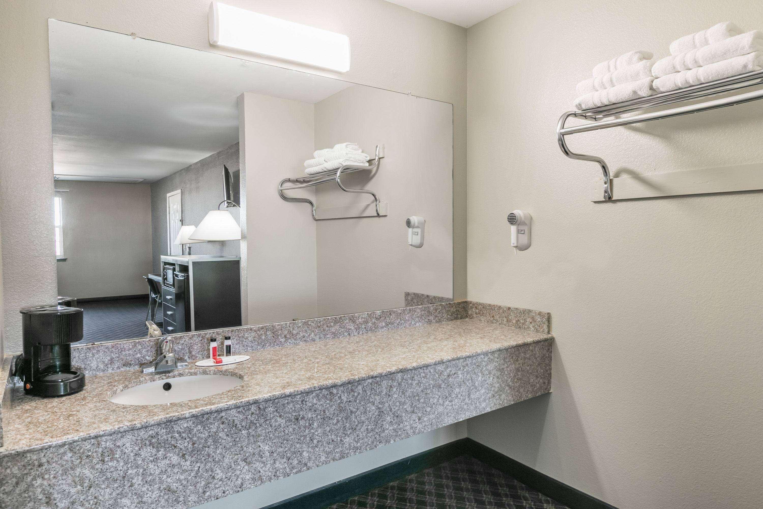 Hotel Super 8 By Wyndham Near At&t Stadium Arlington