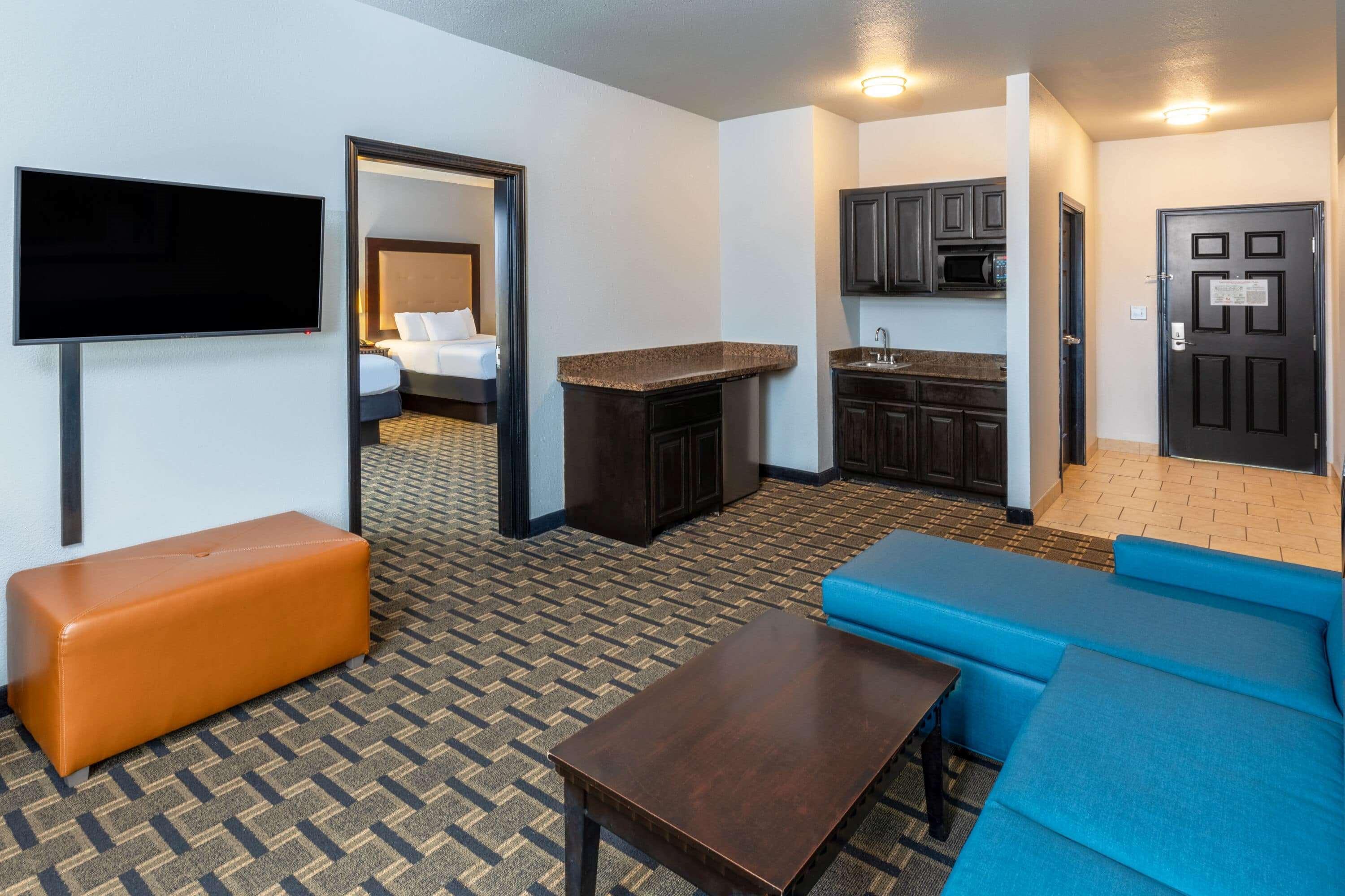 La Quinta By Wyndham Worth Eastchase Hotel