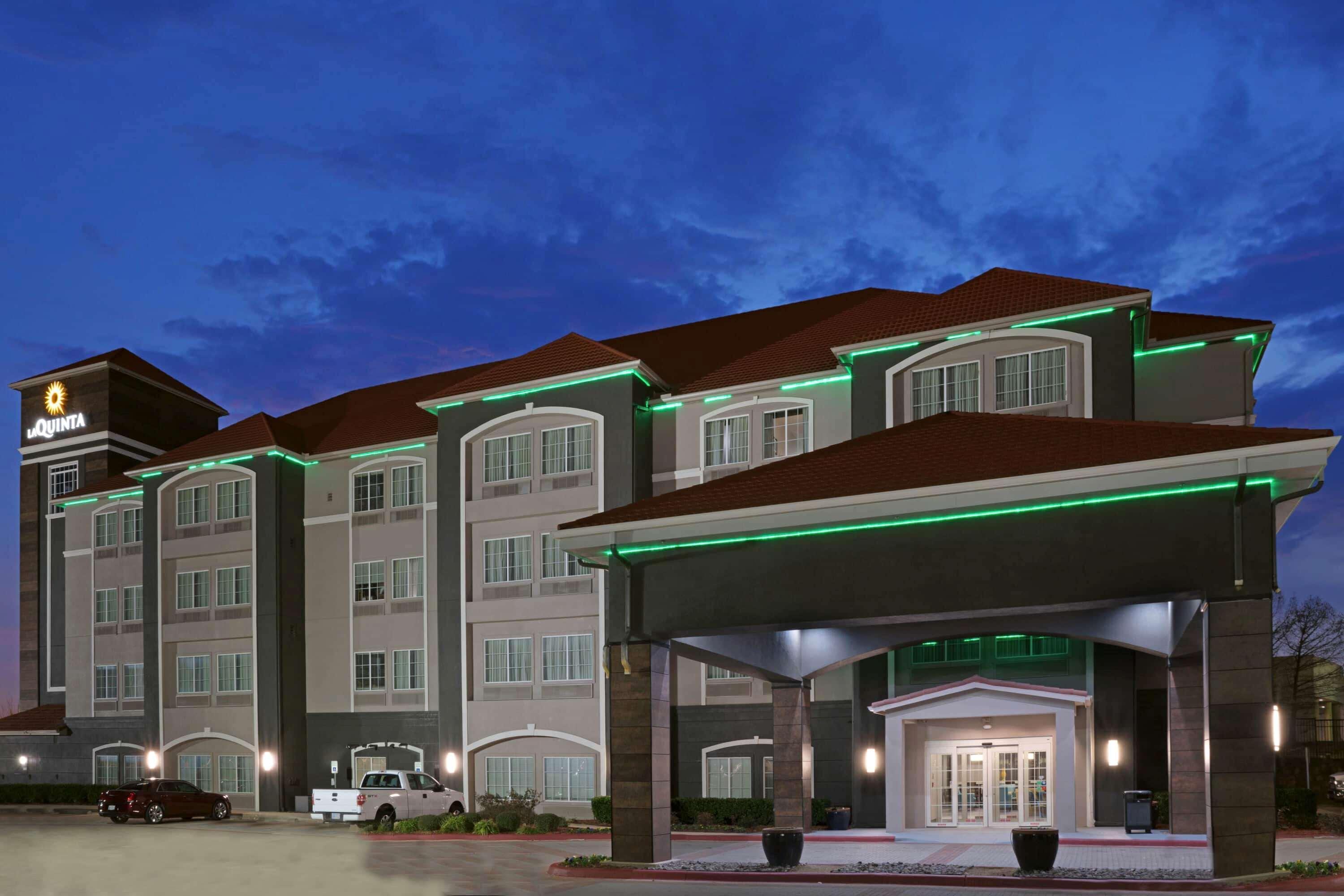 Hotel La Quinta By Wyndham Worth Eastchase Arlington