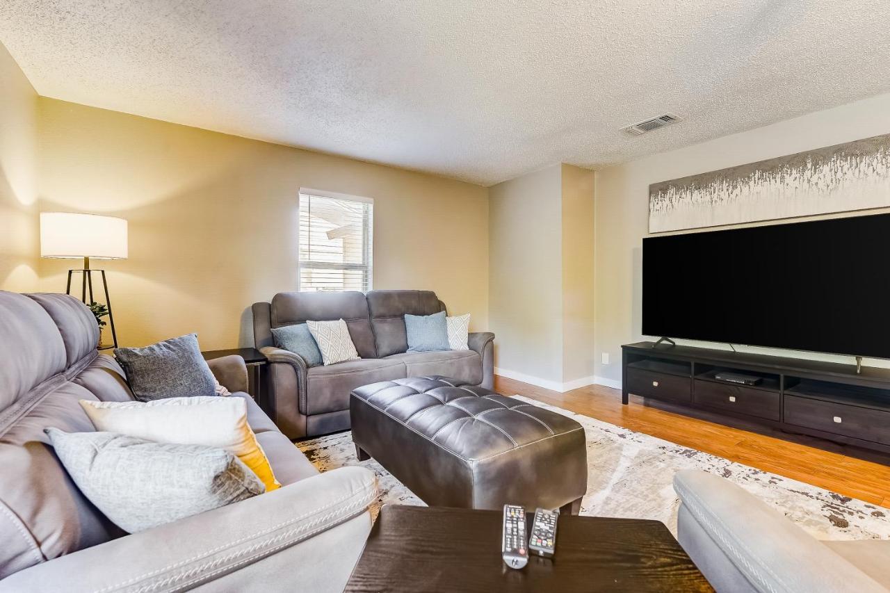 Holiday home Wonder On Woodbrook Arlington