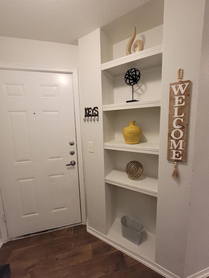 2br 2ba W Attached Garage Minutes From Outlet Shopping Sixflags Hurricane Harbor Texas Live At&t Stadium! Arlington