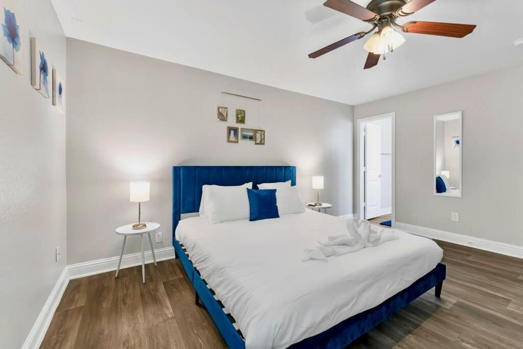 Walk To At&t Stadium! Family-friendly 2 Bdrm Arlington