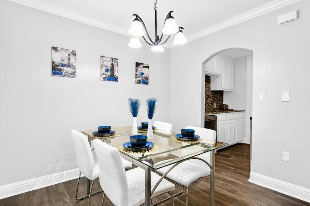 Walk To At&t Stadium! Family-friendly 2 Bdrm * Arlington