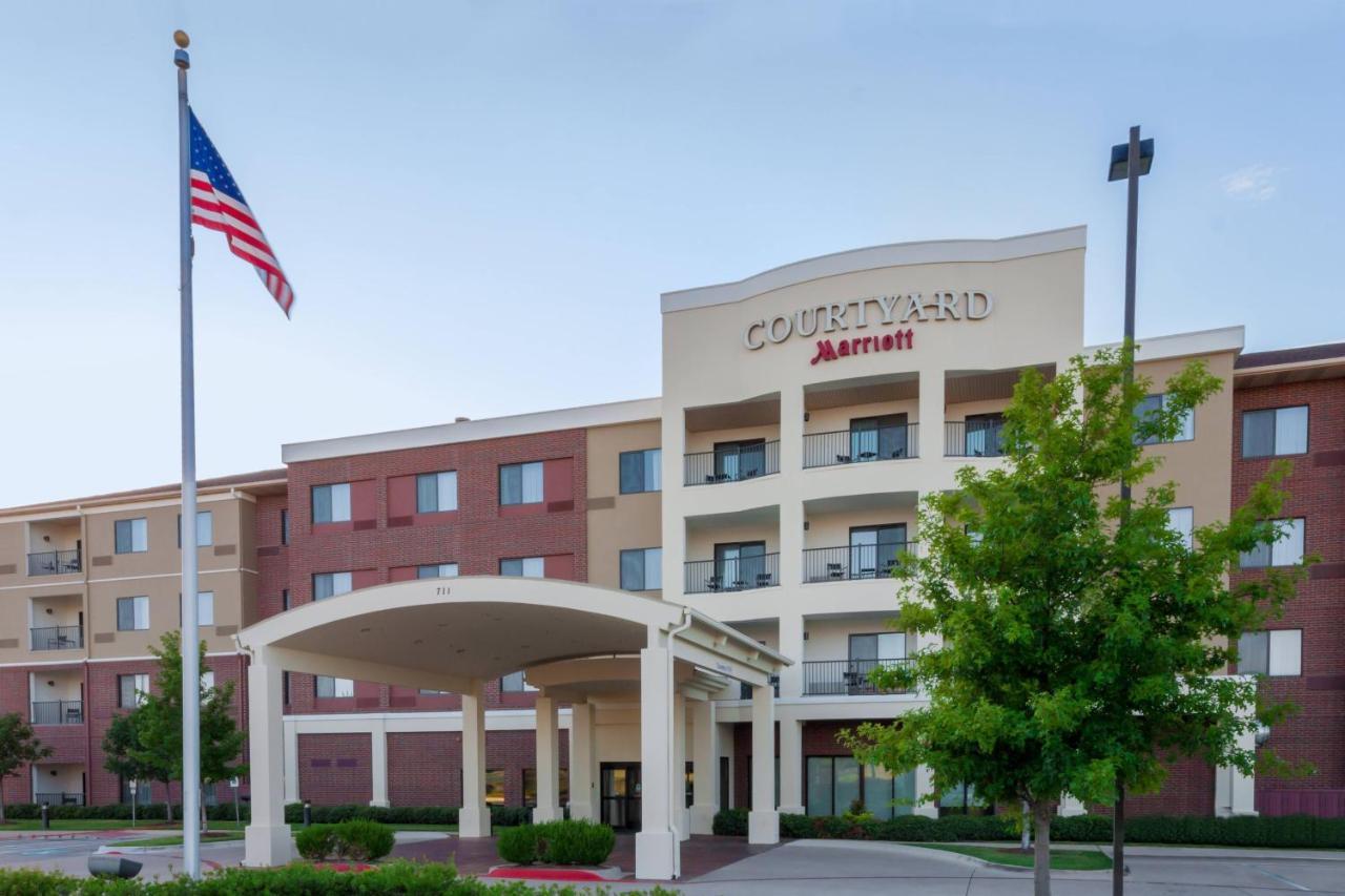 Courtyard By Marriott Dallas South 3*