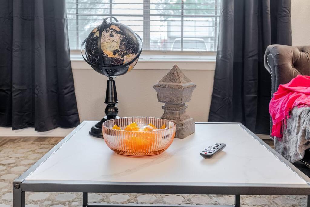 Stylish 1br Steps Away From At&t Stadium