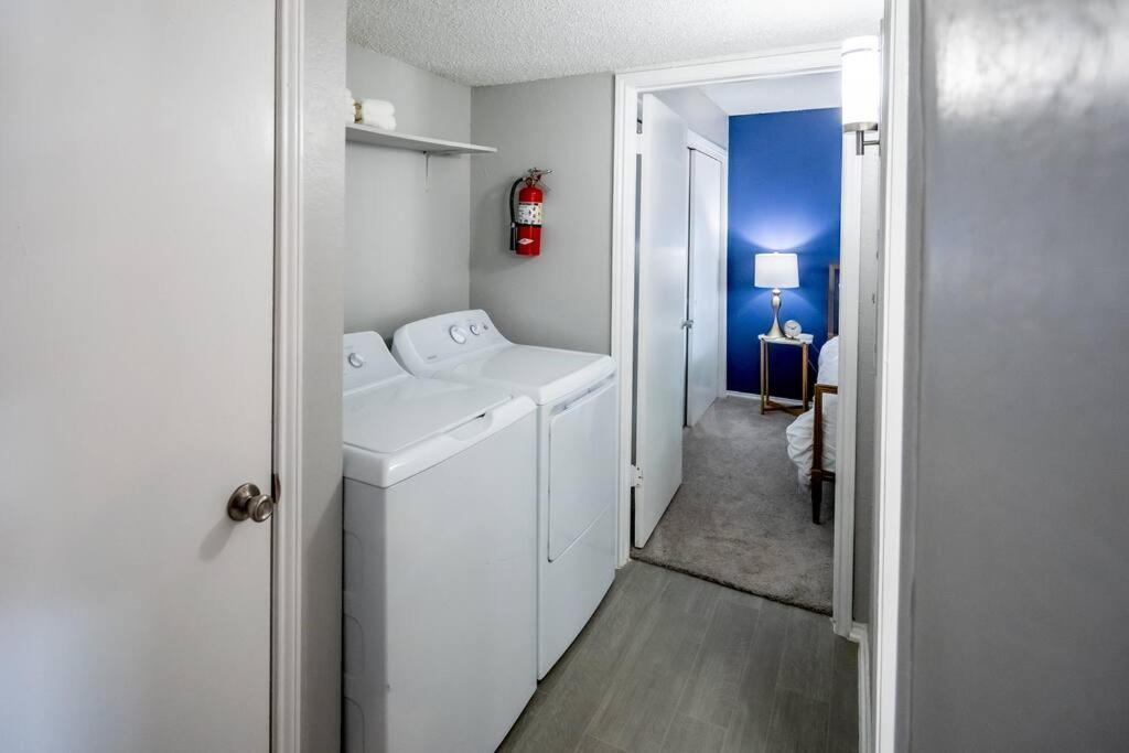 Entire Place Wi-fi Washer Dryer 4ktv Pets Allowed #615 * Arlington
