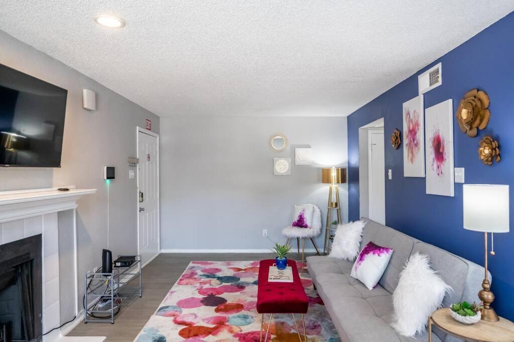 Entire Place Wi-fi Washer Dryer 4ktv Pets Allowed #615 * Arlington