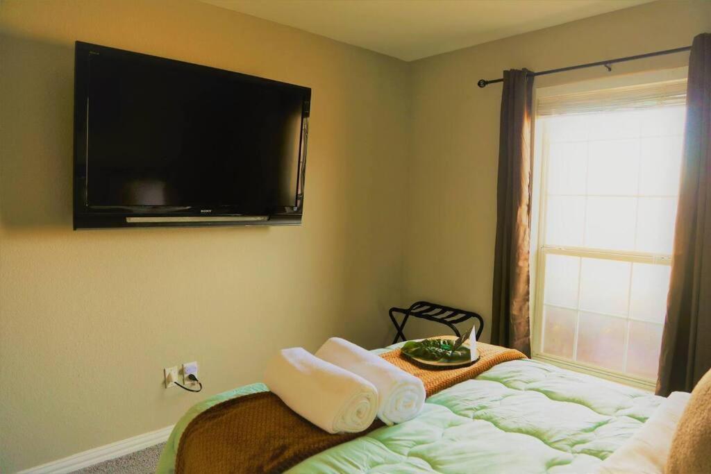 Holiday home Family Close To At&t Stadium W Game And Large Patio