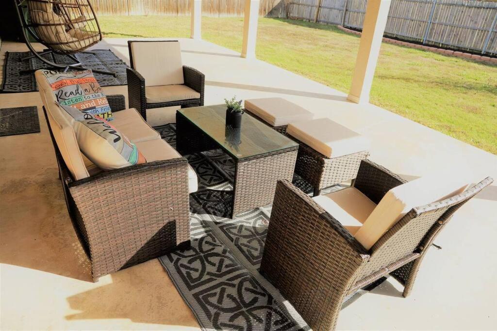 Holiday home Family Close To At&t Stadium W Game And Large Patio *