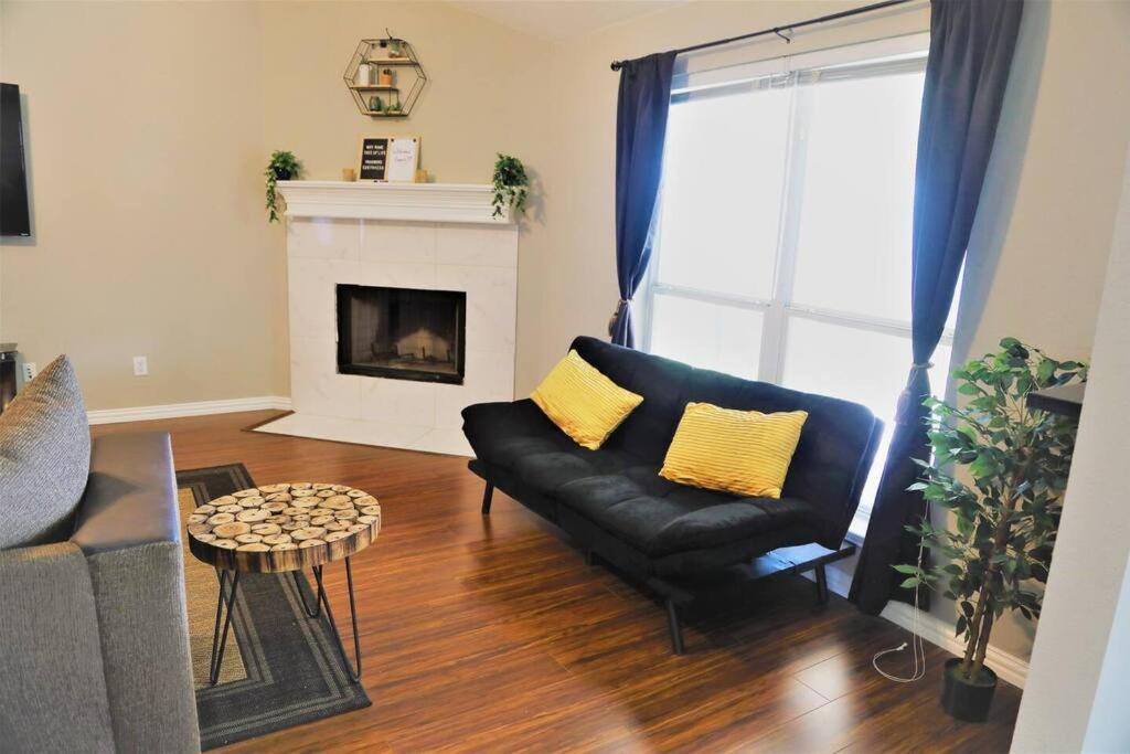 Family Close To At&t Stadium W Game And Large Patio Holiday home *