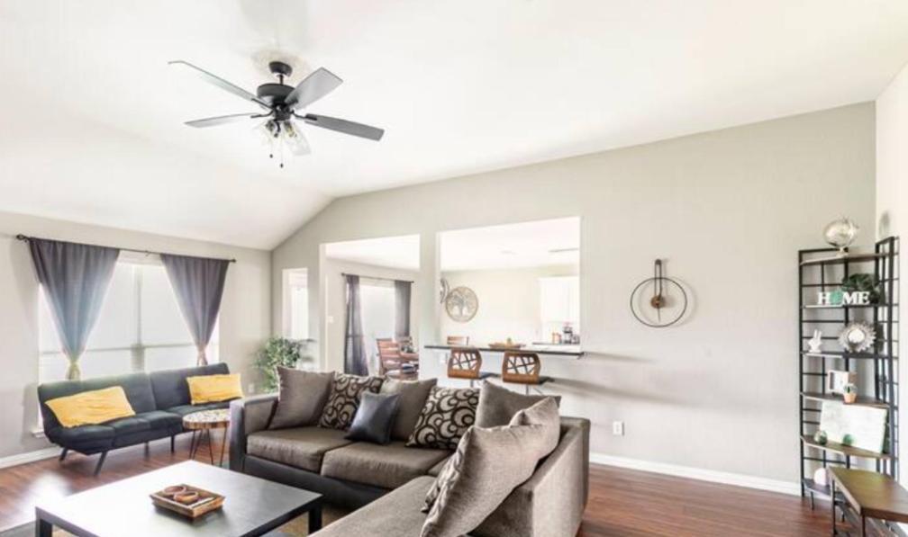 Family Close To At&t Stadium W Game And Large Patio Arlington