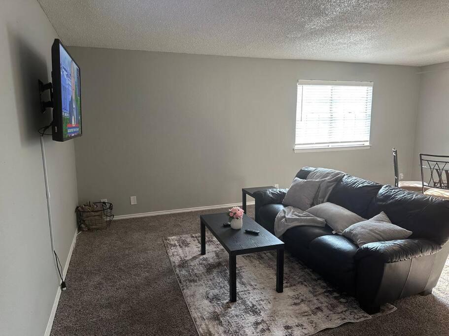 Walk To At&t Stadium! Free Parking On Premises * Arlington
