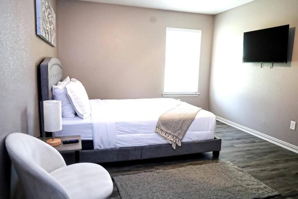 Comfy Two-bedroom In Apartment Arlington