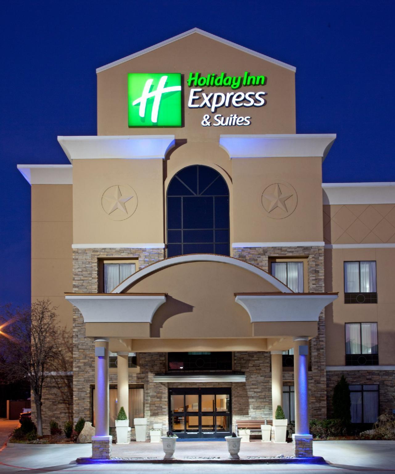 Express Interstate 20 Parks Mall By Ihg Hotel 2*