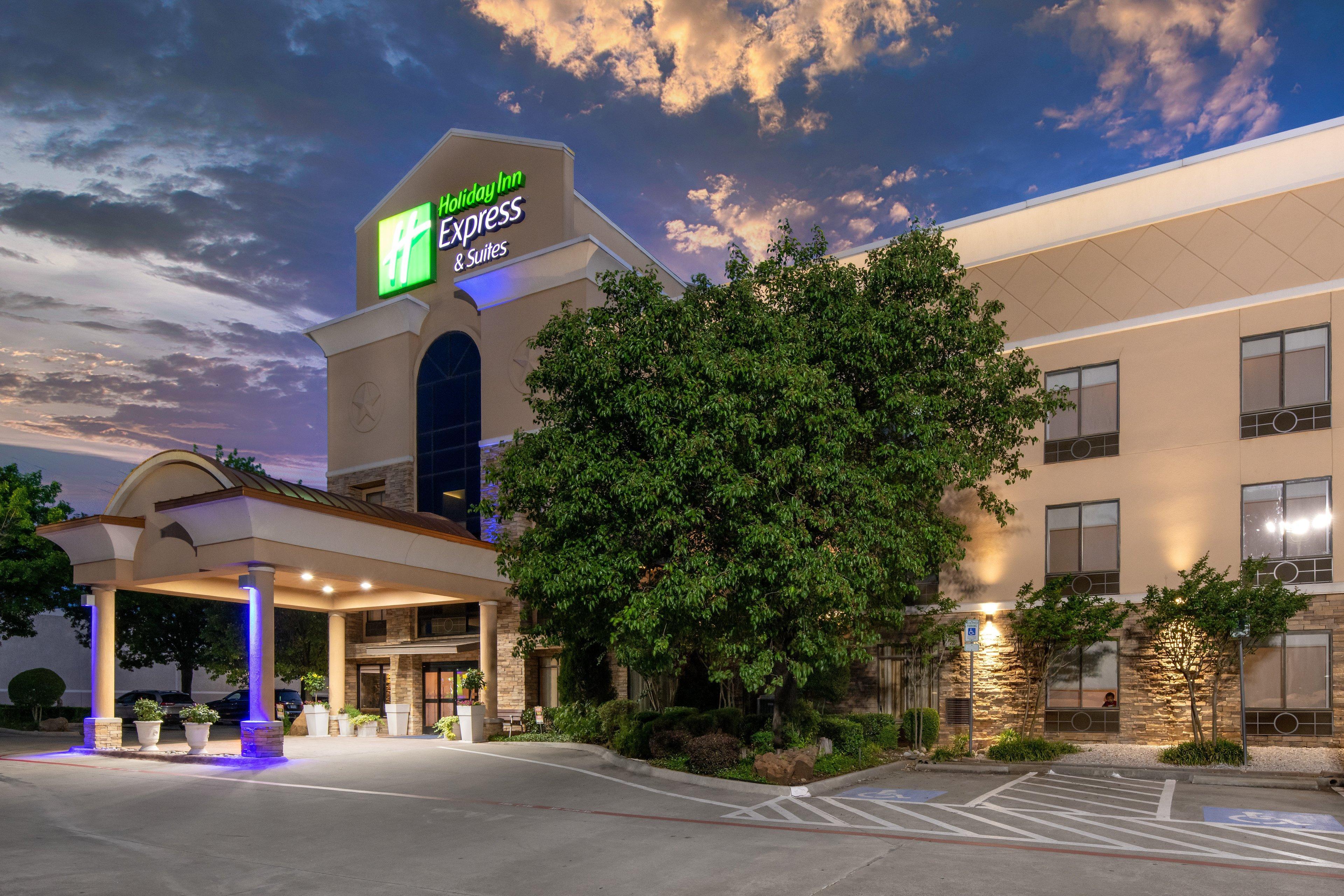 Express Interstate 20 Parks Mall By Ihg 2*