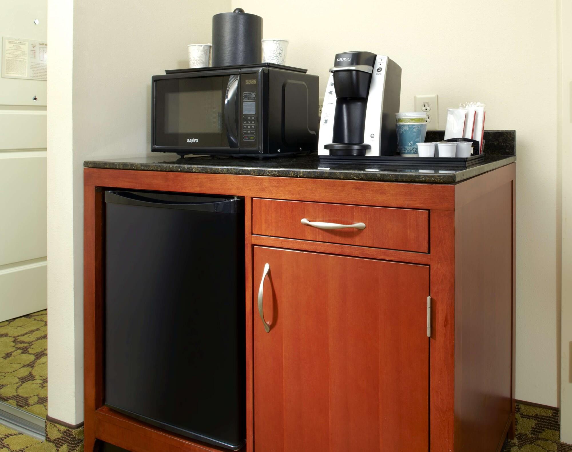 Hilton Garden Dallas Hotel 4*