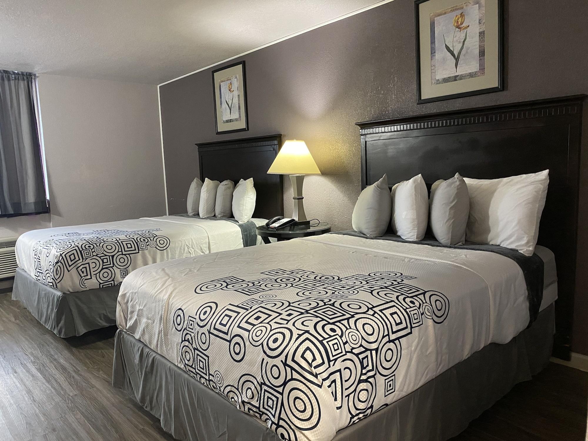Hotel R Nite Star & Arlington