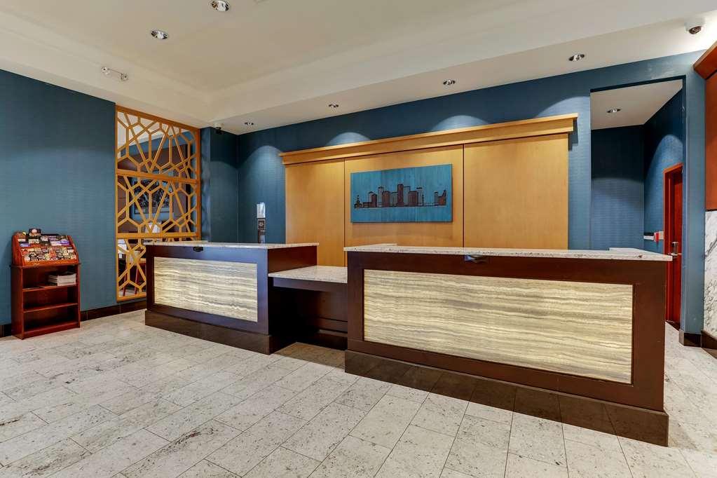 Drury Plaza Dallas * Arlington