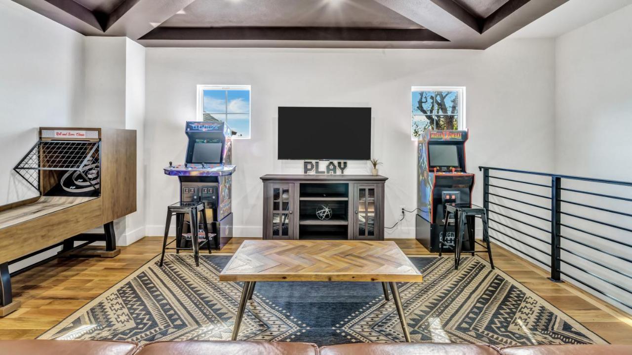 Luxury Gameroom/basketball Hoop Holiday home *