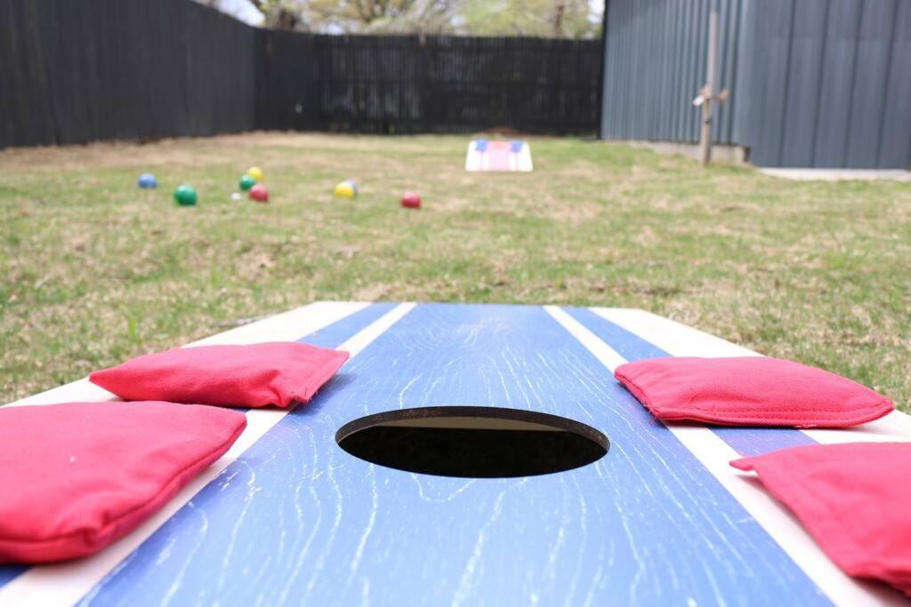 Pickleball Court - Walk To At&t Stadium, Globe Life, Six Flags, Texas Live! & * Arlington