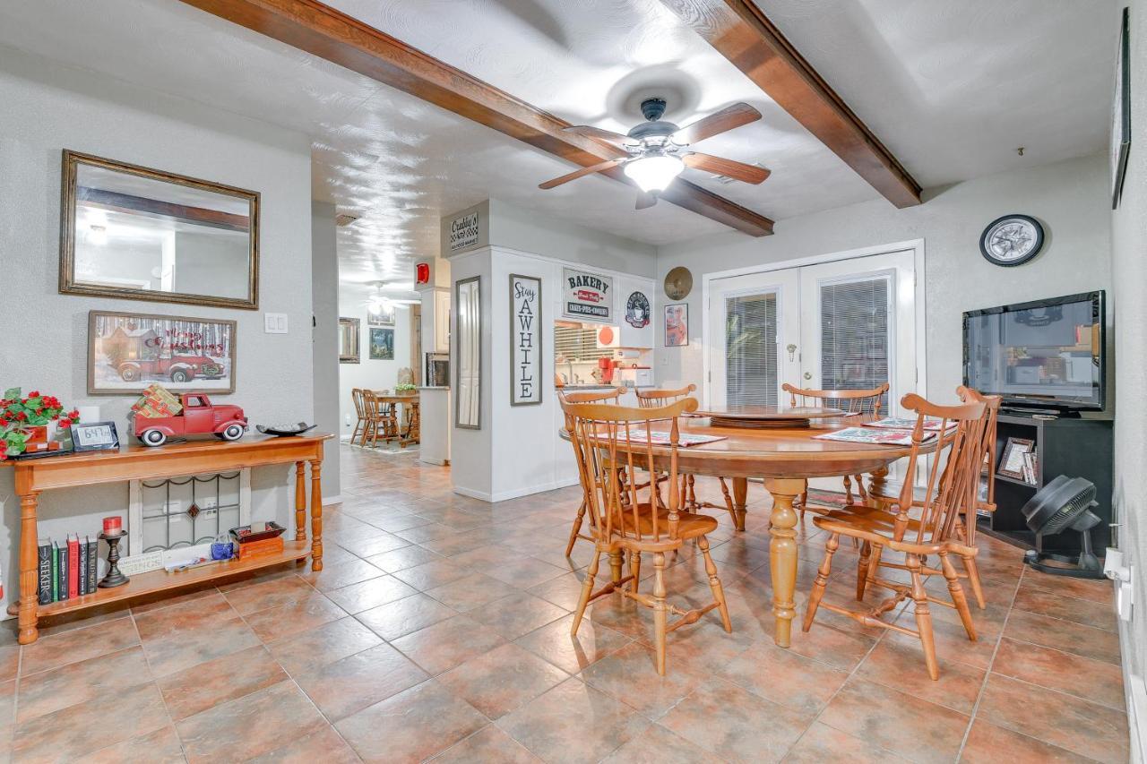With Patio, Walk To Atandt Stadium! Holiday home *