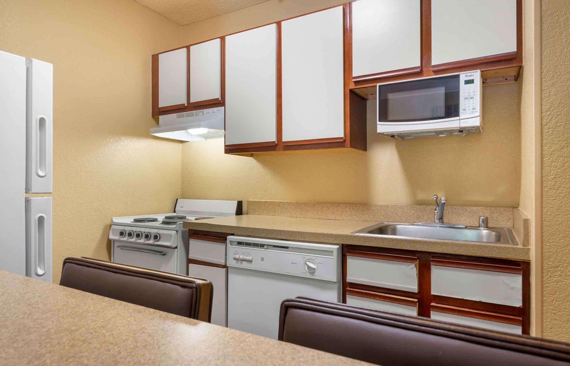 Hotel Extended America - - Six Flags Arlington