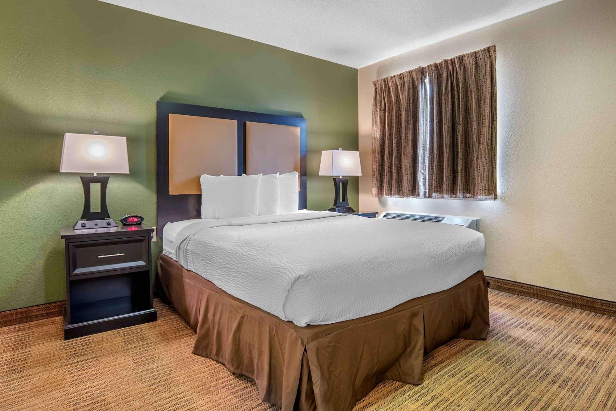 Hotel Extended America - - Six Flags 2*