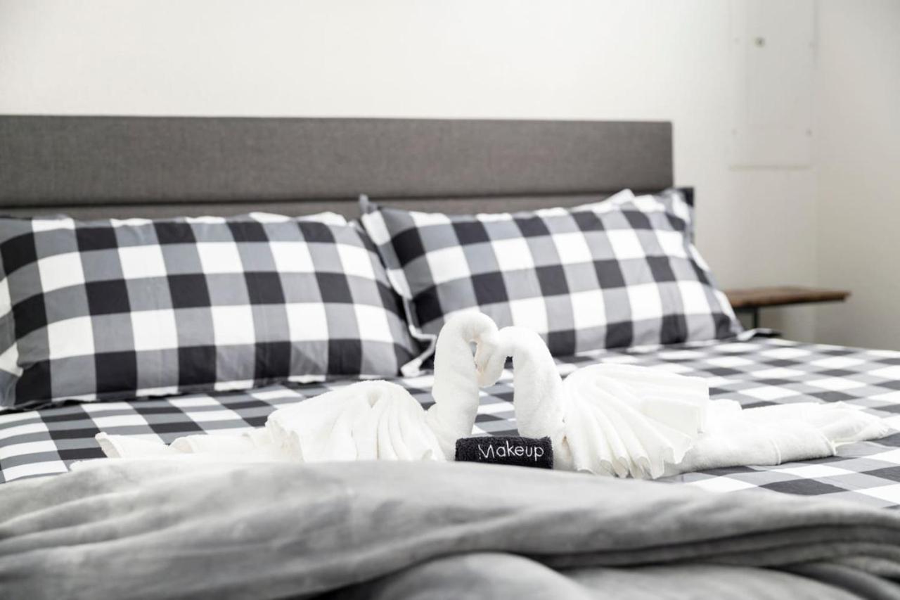 Holiday home Lux Modern Getaway With Att Stadium Views And King Bed *