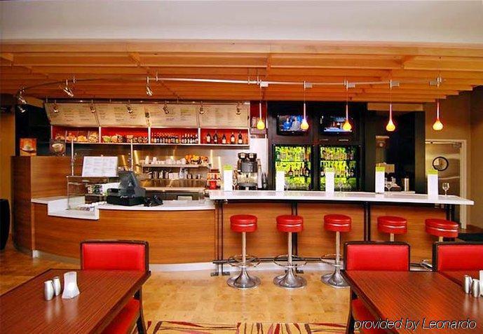 Courtyard By Marriott Dallas South 3*