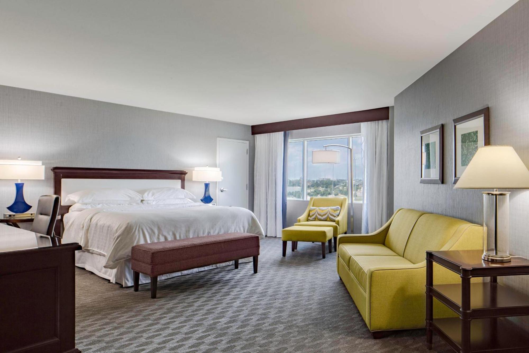 Sheraton 4*