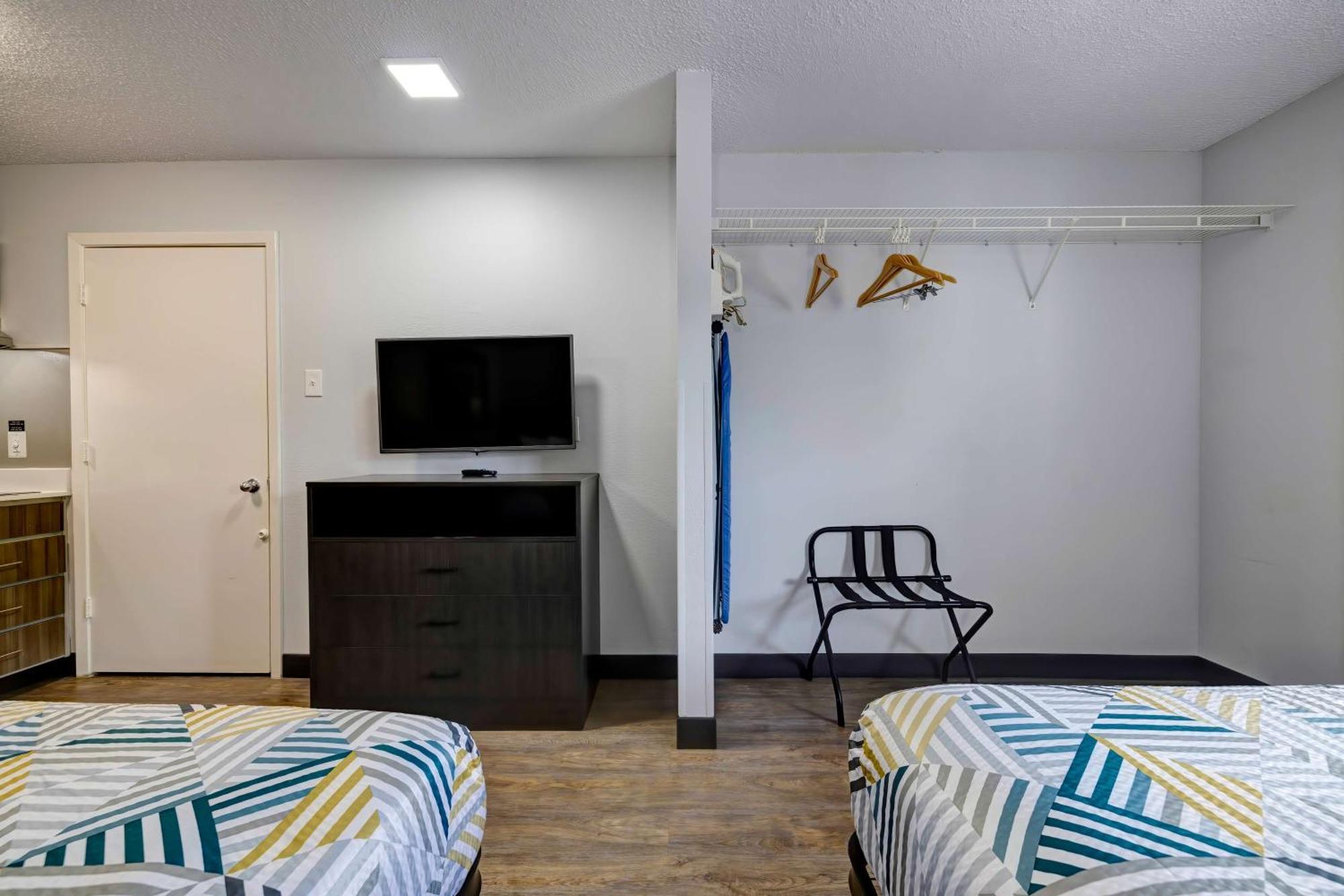 Hotel 6-arlington, Tx - South - Dallas Arlington
