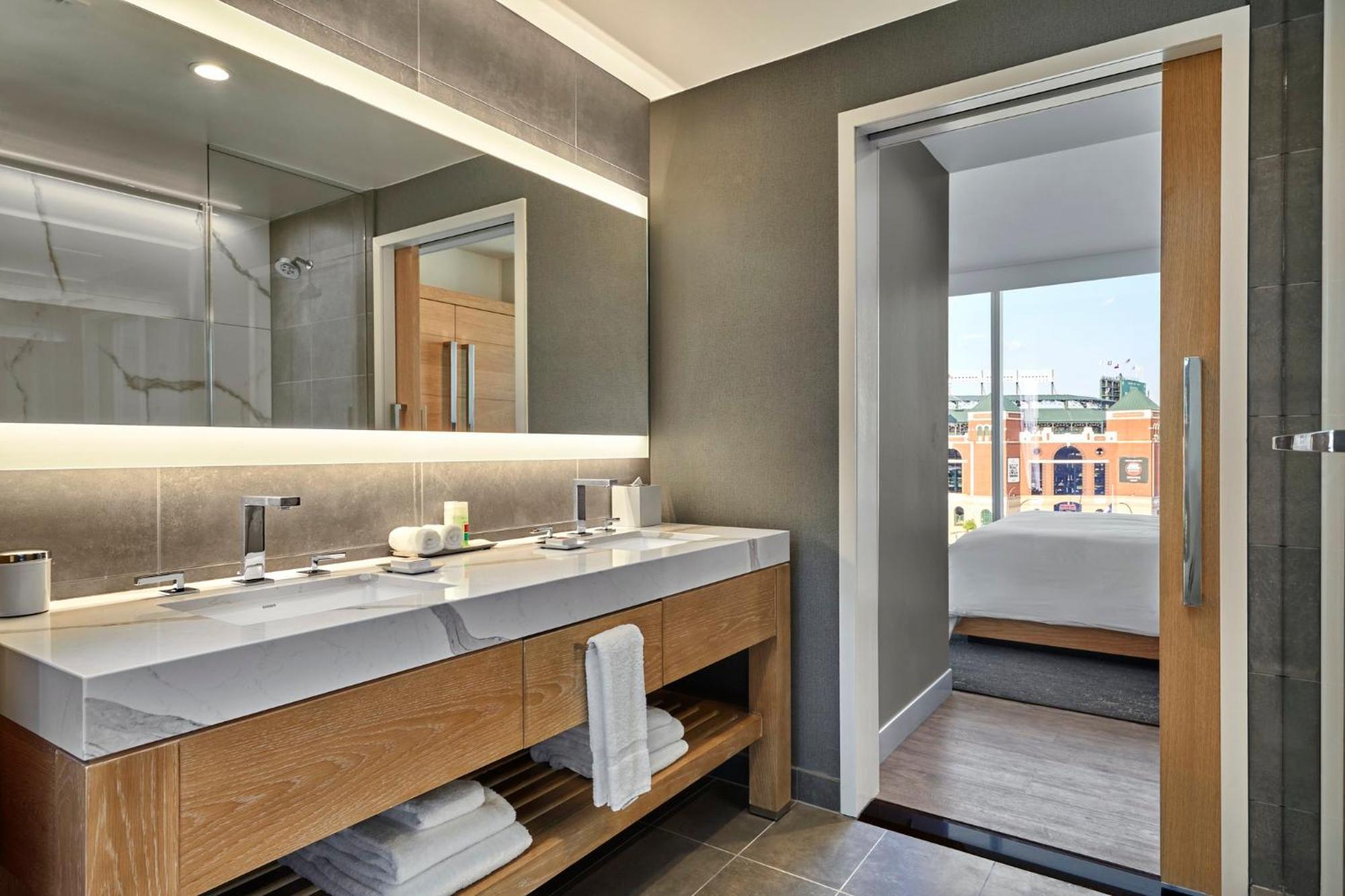 Hotel Live! By Loews - Arlington, Tx 4*