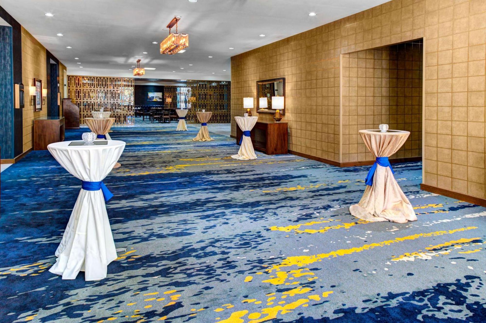 Doubletree By Hilton Dfw South Hotel