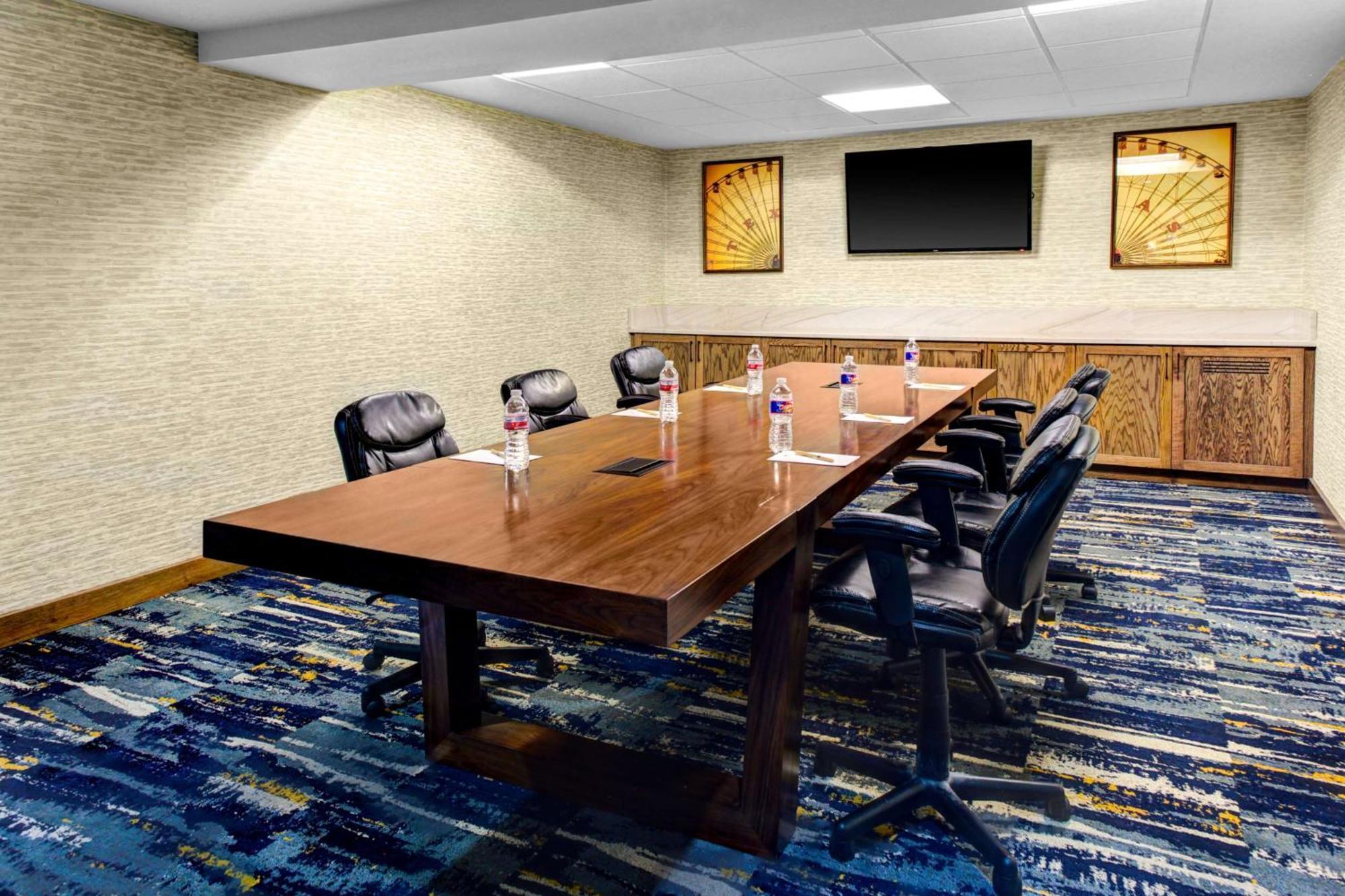 Doubletree By Hilton Dfw South Hotel 4*