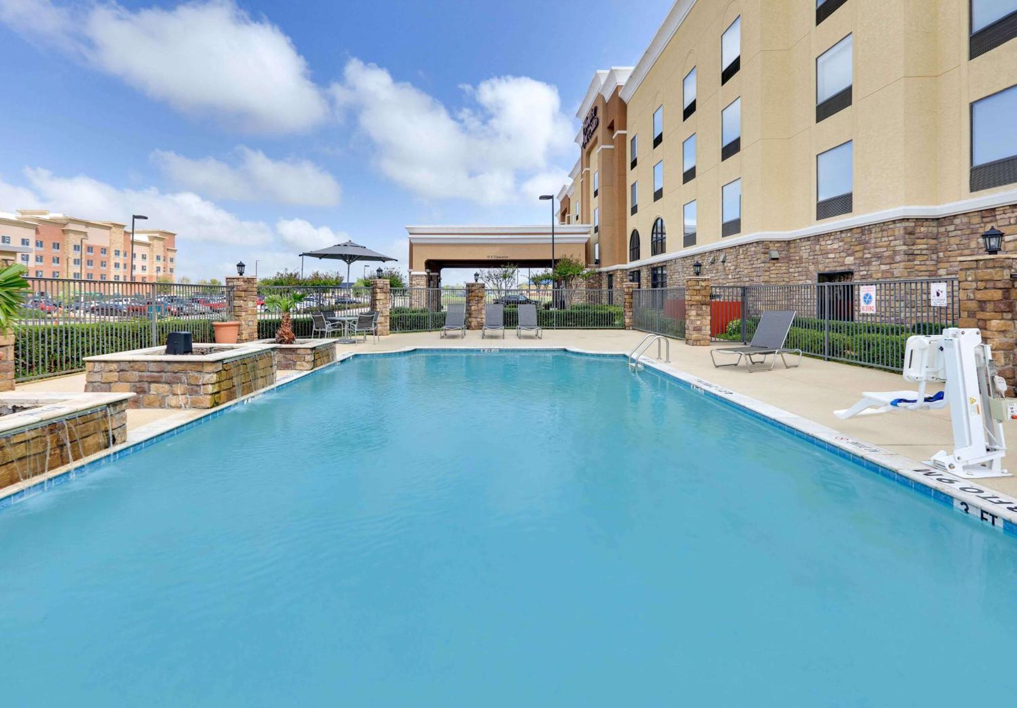 Hampton & Dallas-arlington-south 3*