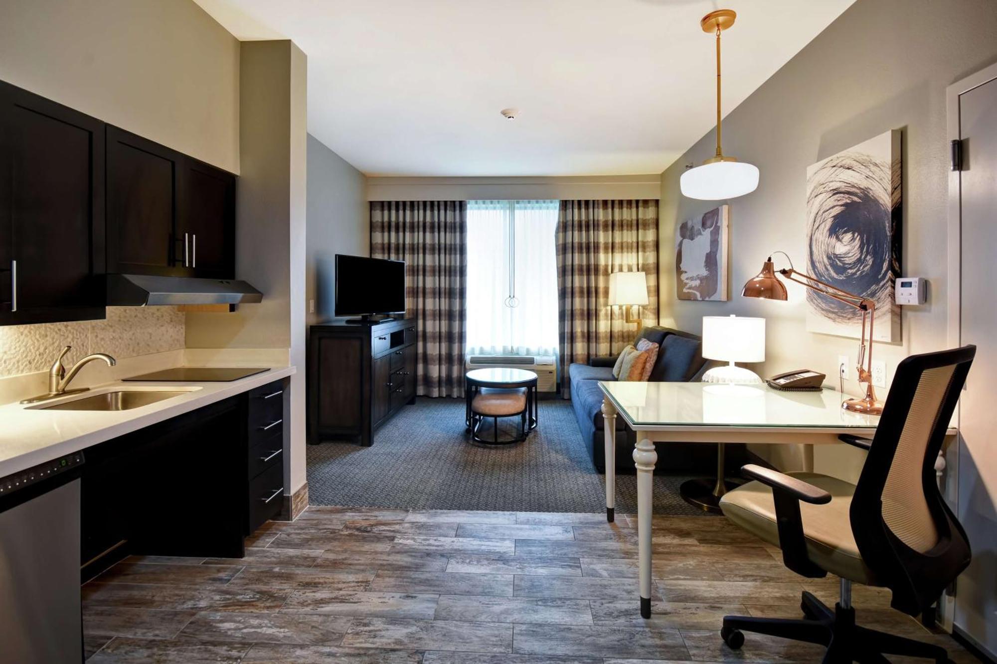 Hotel Homewood By Hilton Dallas South Arlington
