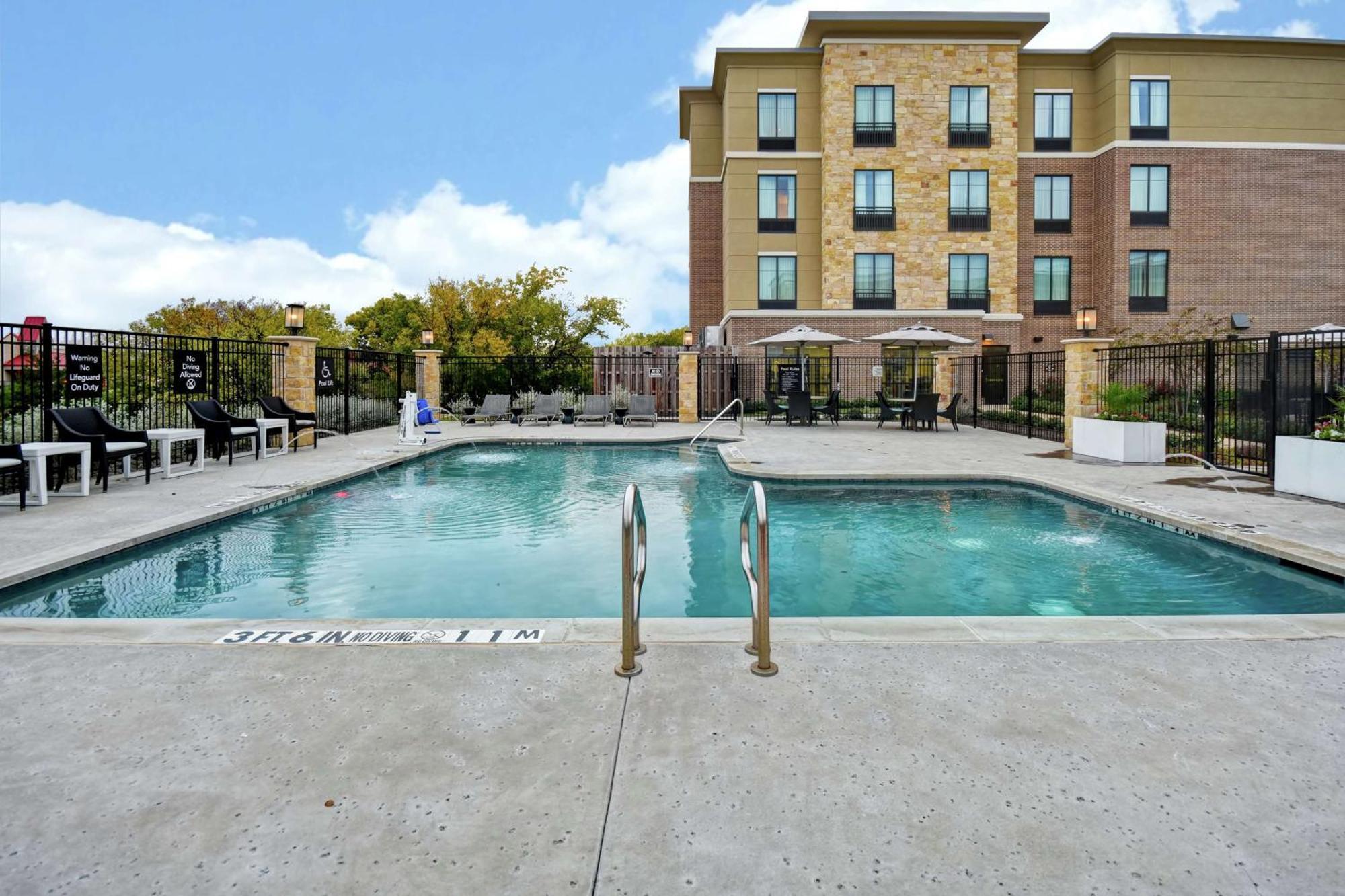 Homewood By Hilton Dallas South